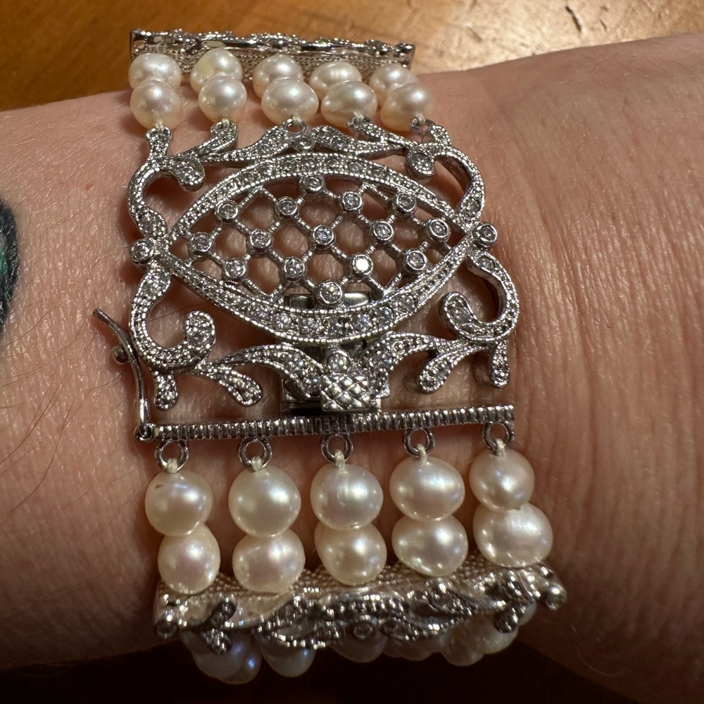 BEAUTIFUL Bridal Bracelet